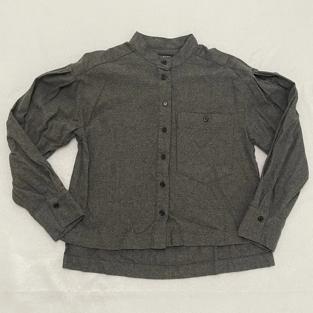 Banana Republic Gray 100% Cotton Button Front Blouse XS Puff Sleeve Pocket Top